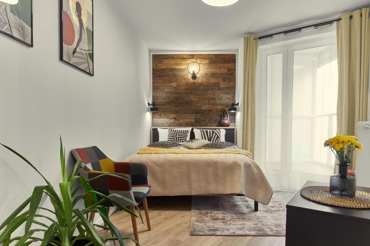 Sherlock Apartment Вроцлав Екстериор снимка
