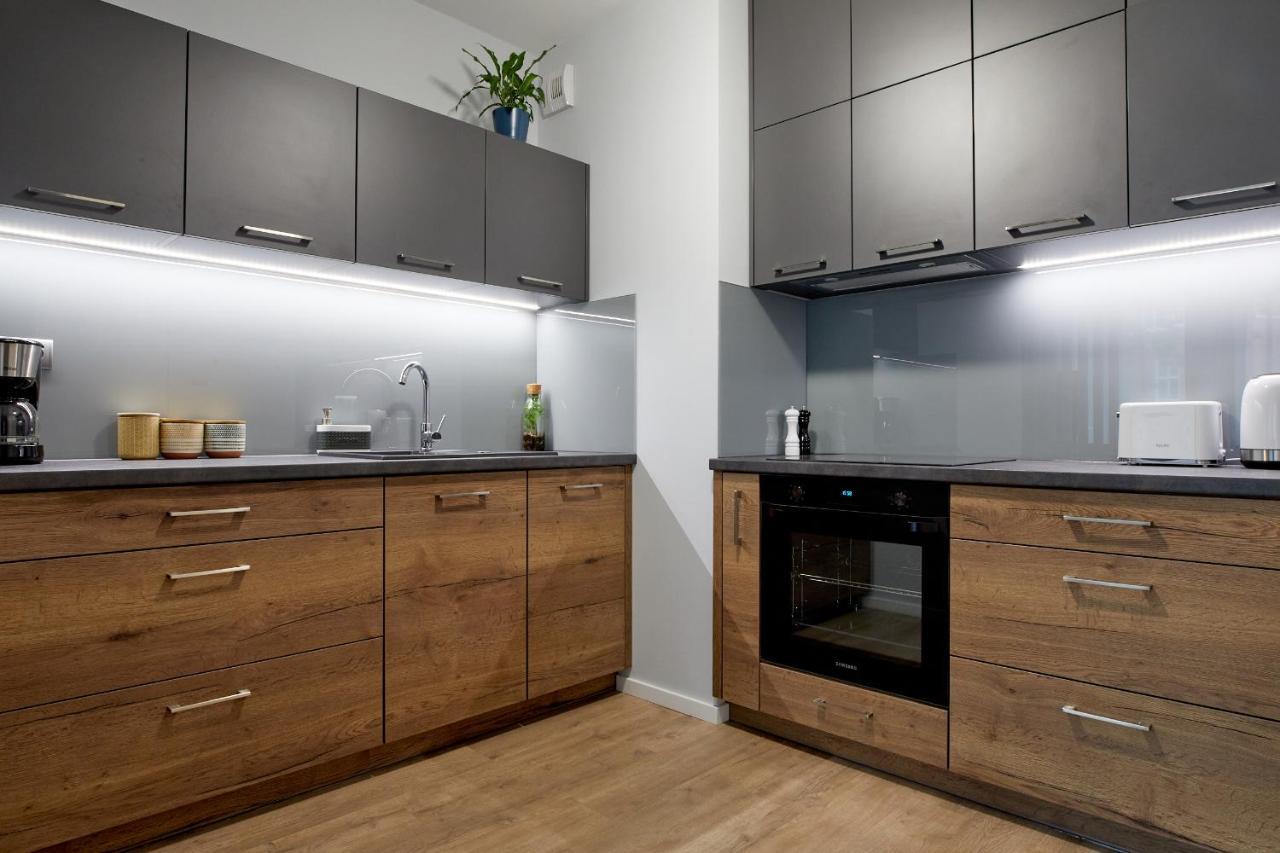 Sherlock Apartment Вроцлав Екстериор снимка