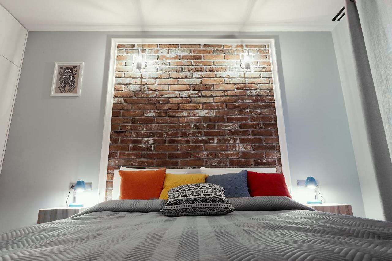 Sherlock Apartment Вроцлав Екстериор снимка