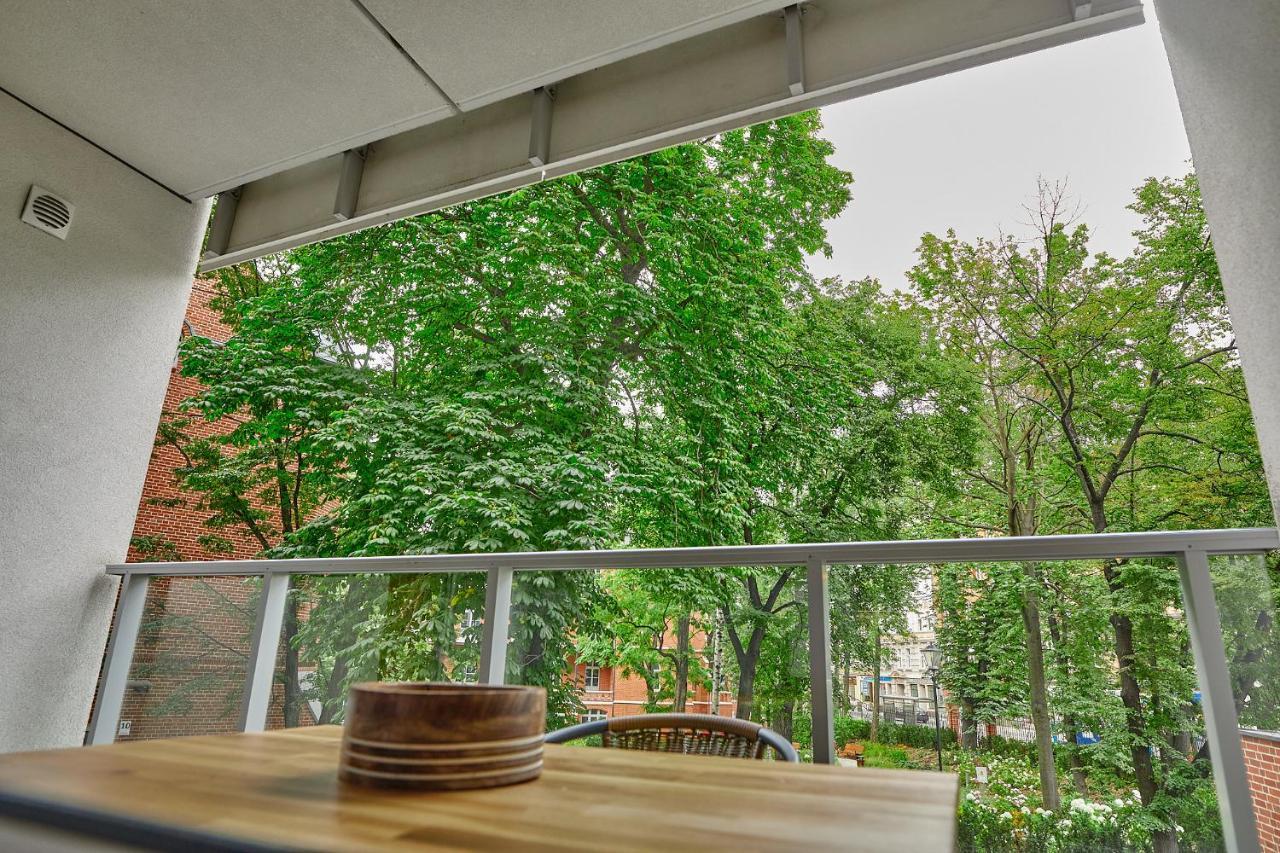 Sherlock Apartment Вроцлав Екстериор снимка