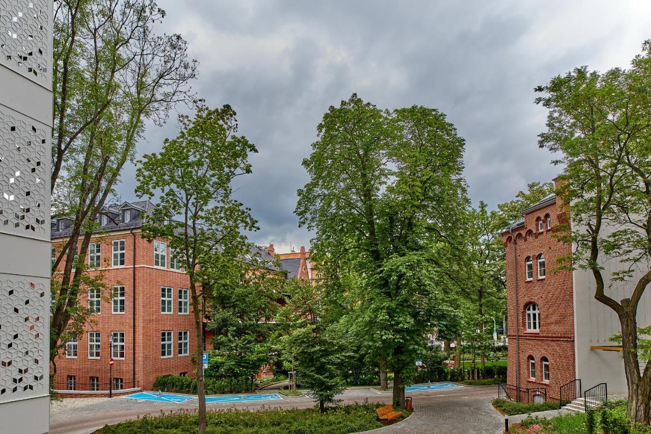 Sherlock Apartment Вроцлав Екстериор снимка