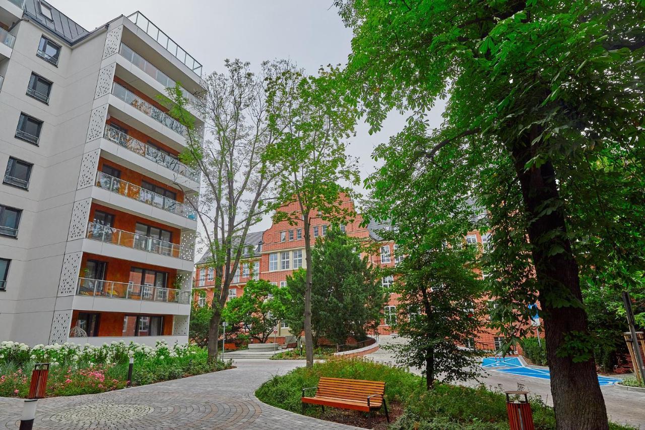 Sherlock Apartment Вроцлав Екстериор снимка